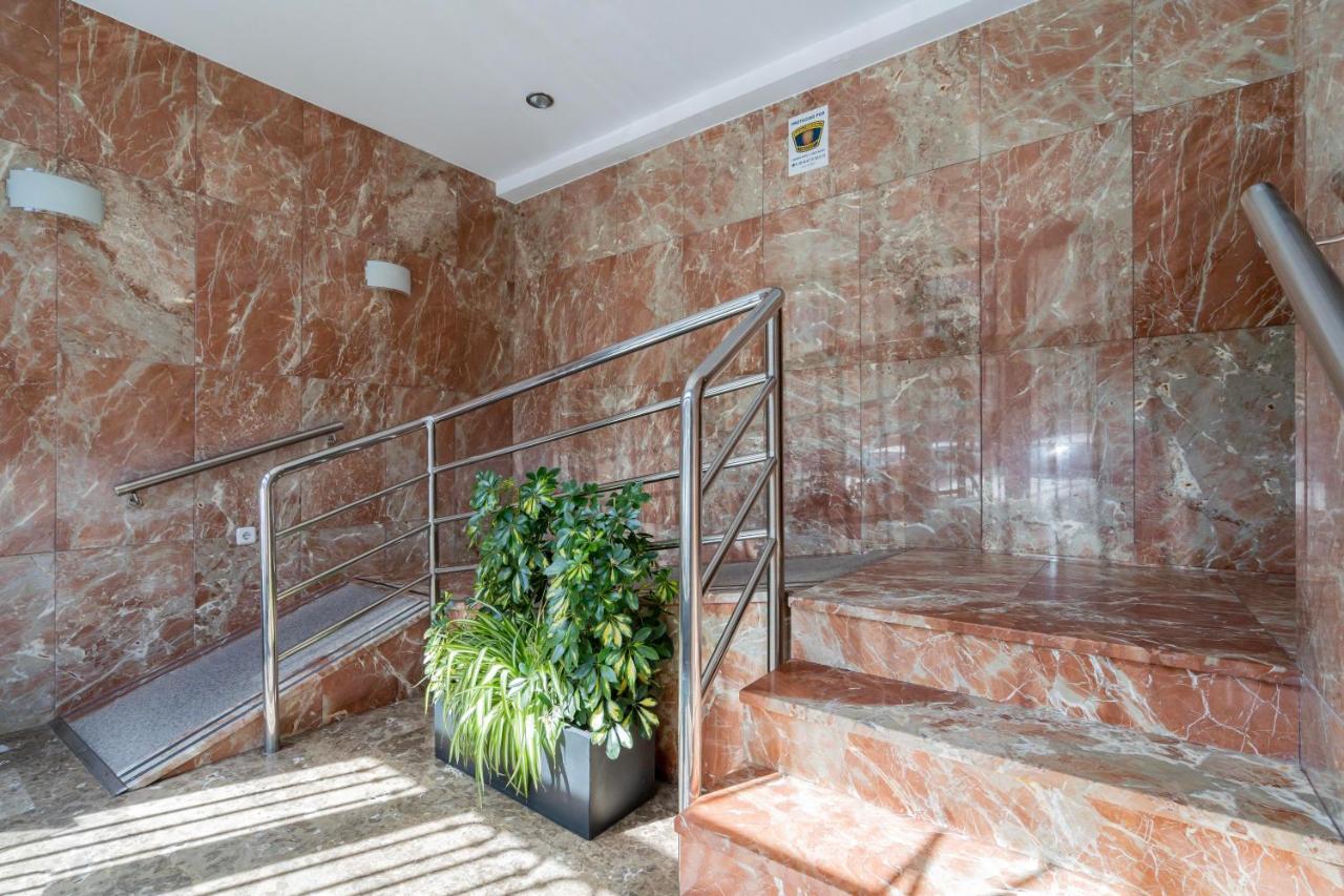 For You Rentals Moderno Apartamento Temporal Cerca Zoo Y Del Parque De Atracciones Ceb76 Madrid Exterior foto